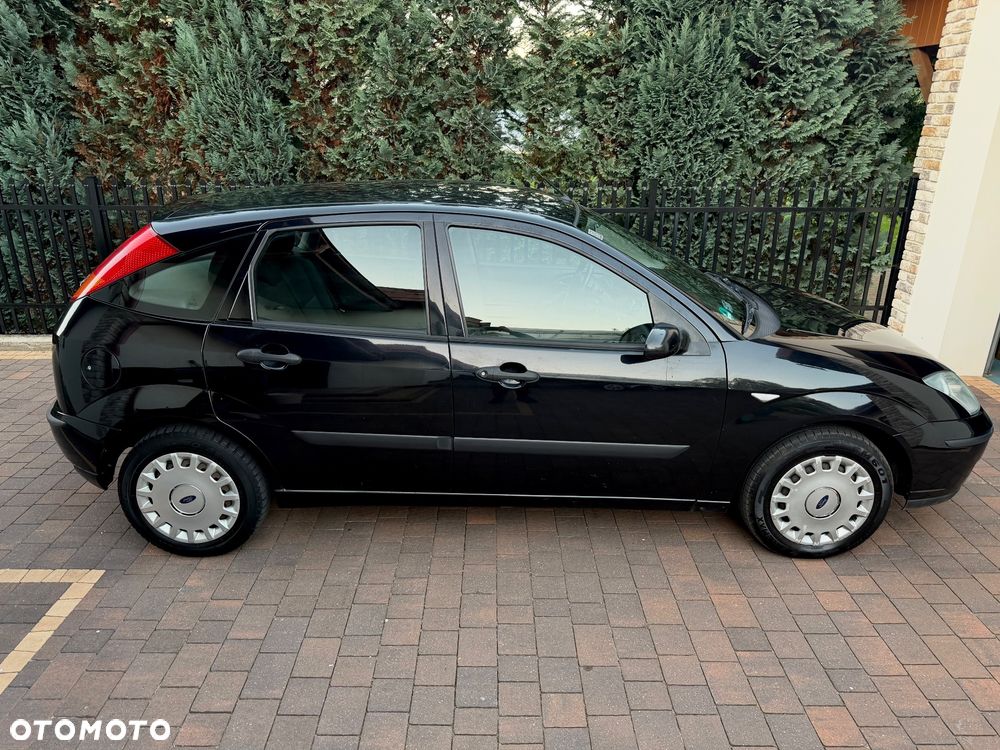 Ford Focus 1.6 Futura - 15