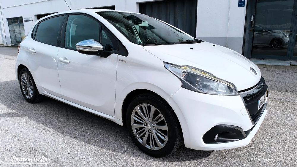 Peugeot 208 1.2 PureTech Style - 1