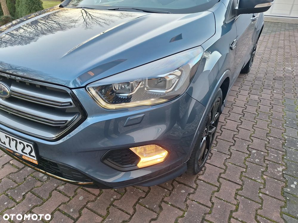 Ford Kuga 1.5 EcoBoost 2x4 ST-Line - 28