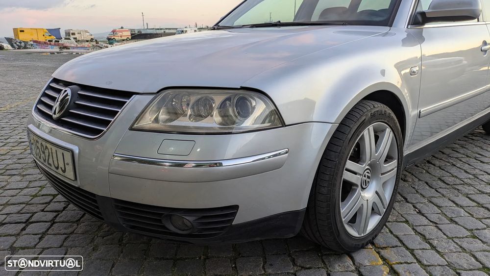 VW Passat Variant 1.9 TDi Highline Tip - 8
