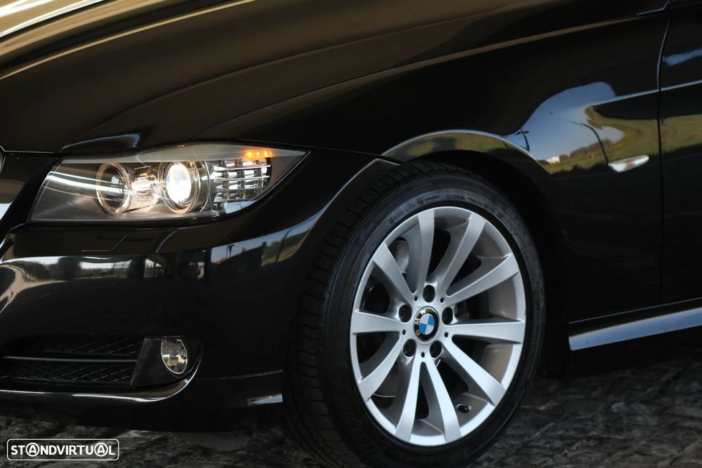 BMW 318 d Line Sport - 21