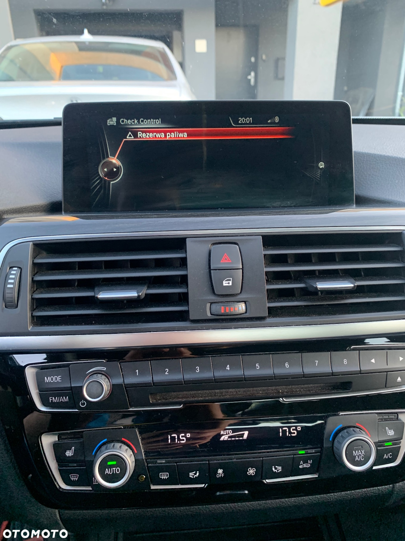 BMW Seria 3 328i Sport Line - 10