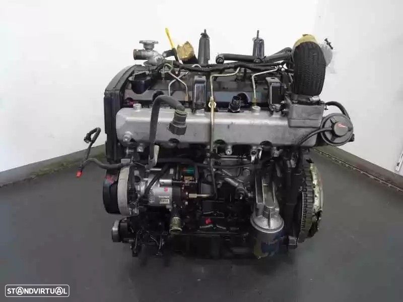 MOTOR COMPLETO KIA CARNIVAL II 2003 -J3 - 2