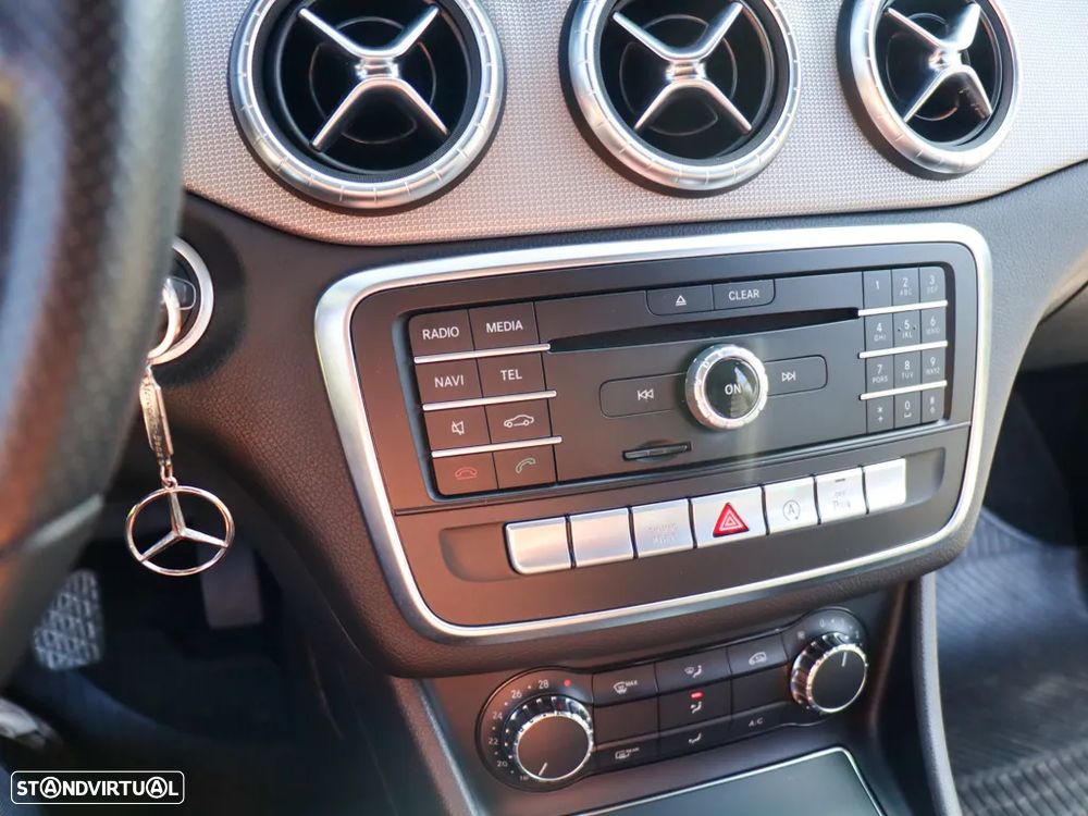 Mercedes-Benz CLA 180 - 19