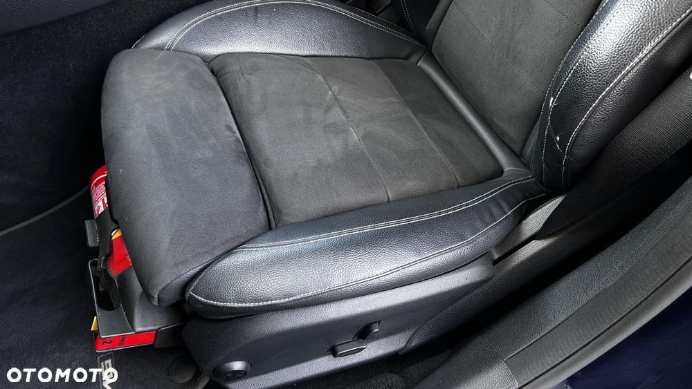 Mercedes-Benz Klasa E - 12