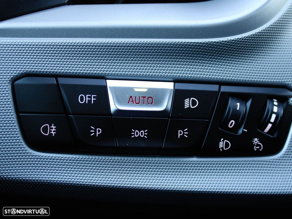 BMW 216 Gran Coupé d Advantage - 32