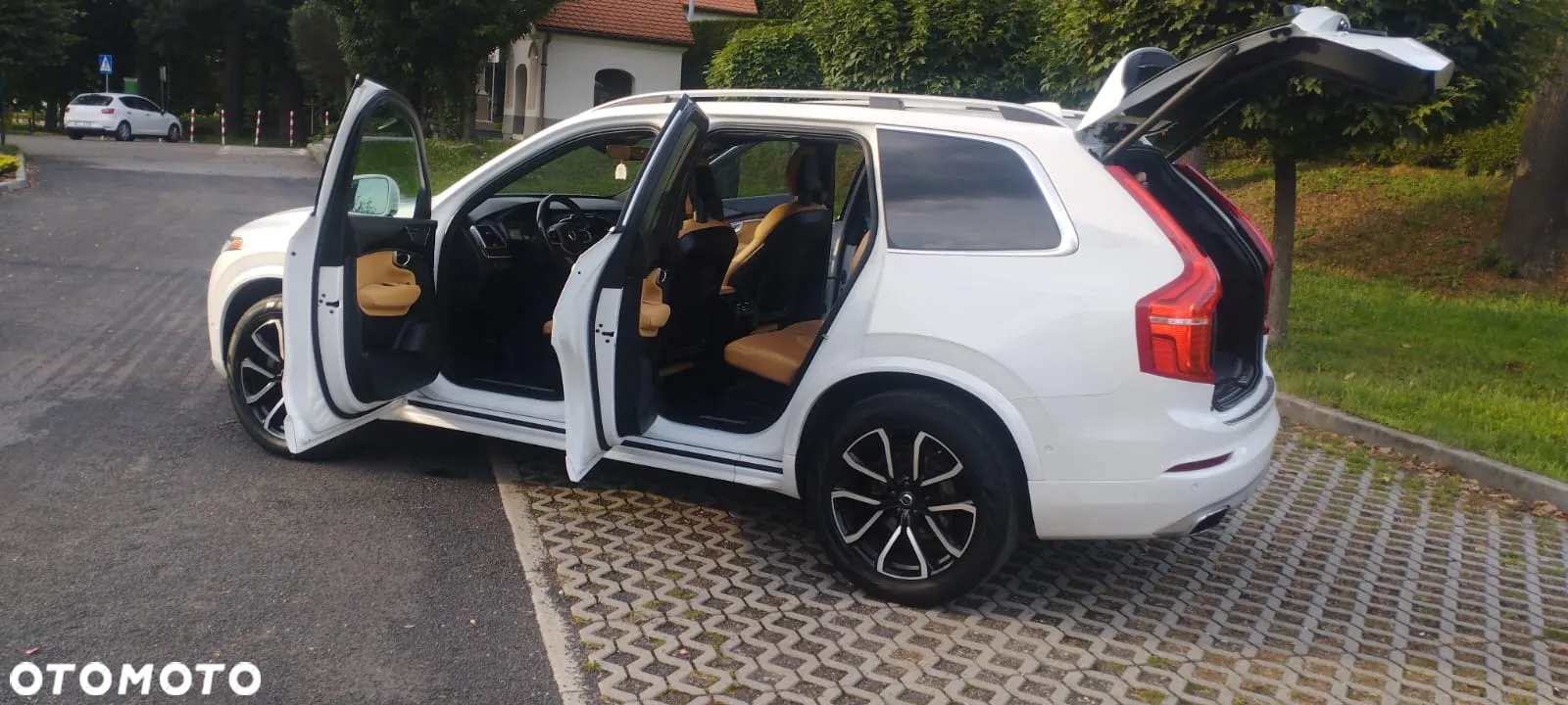 Volvo XC 90 - 7
