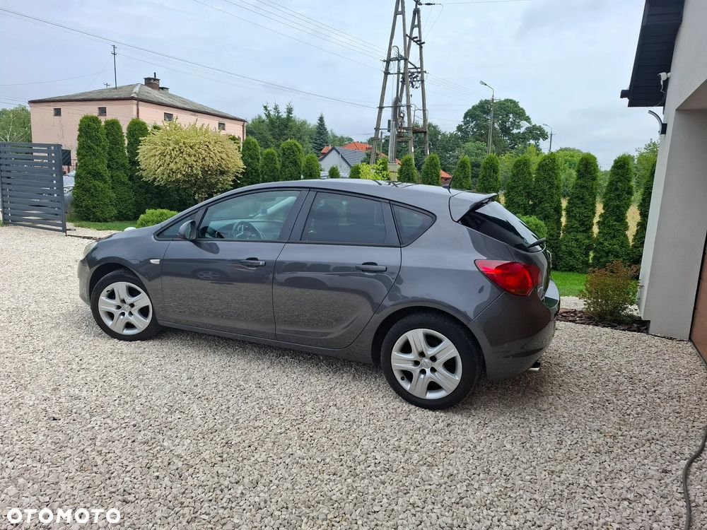 Opel Astra 1.4 Turbo - 12