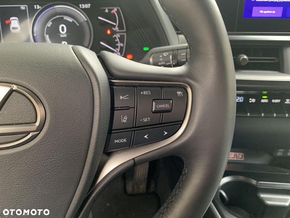 Lexus UX - 20