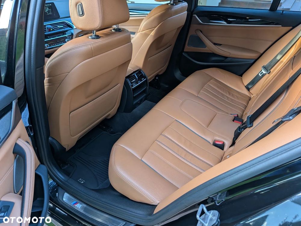 BMW Seria 5 520d Efficient Dynamics M Sport sport - 17