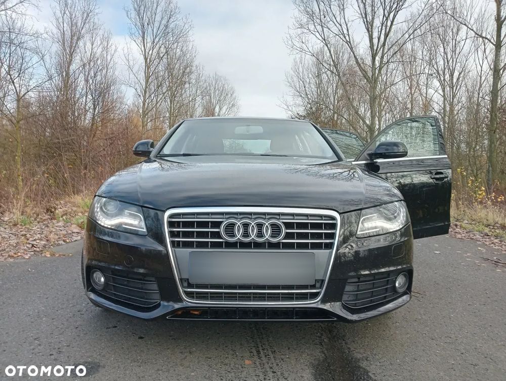 Audi A4 Limousine - 1