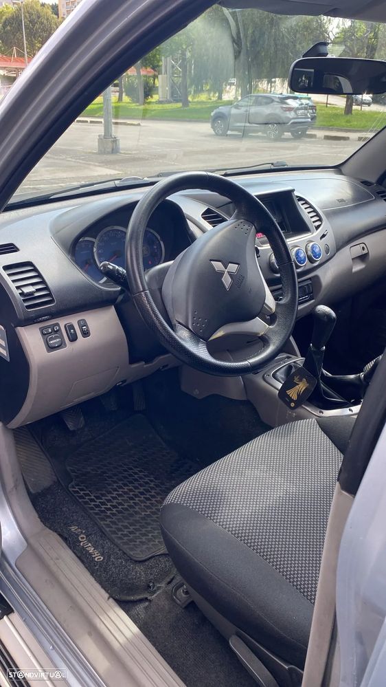 Mitsubishi L200 2.5 DI-D CD Instyle - 2