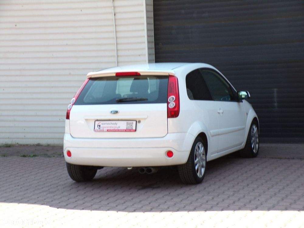 Ford Fiesta - 11