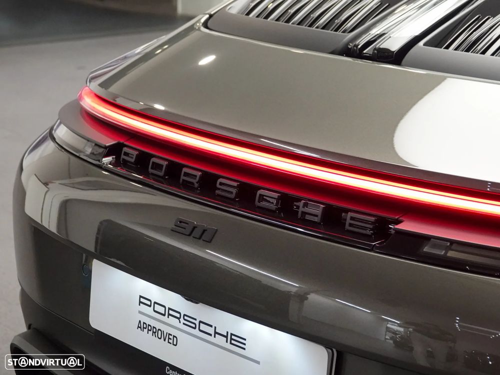 Porsche 911 (992) - 6