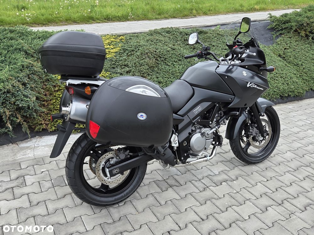 Suzuki V-STROM - 4