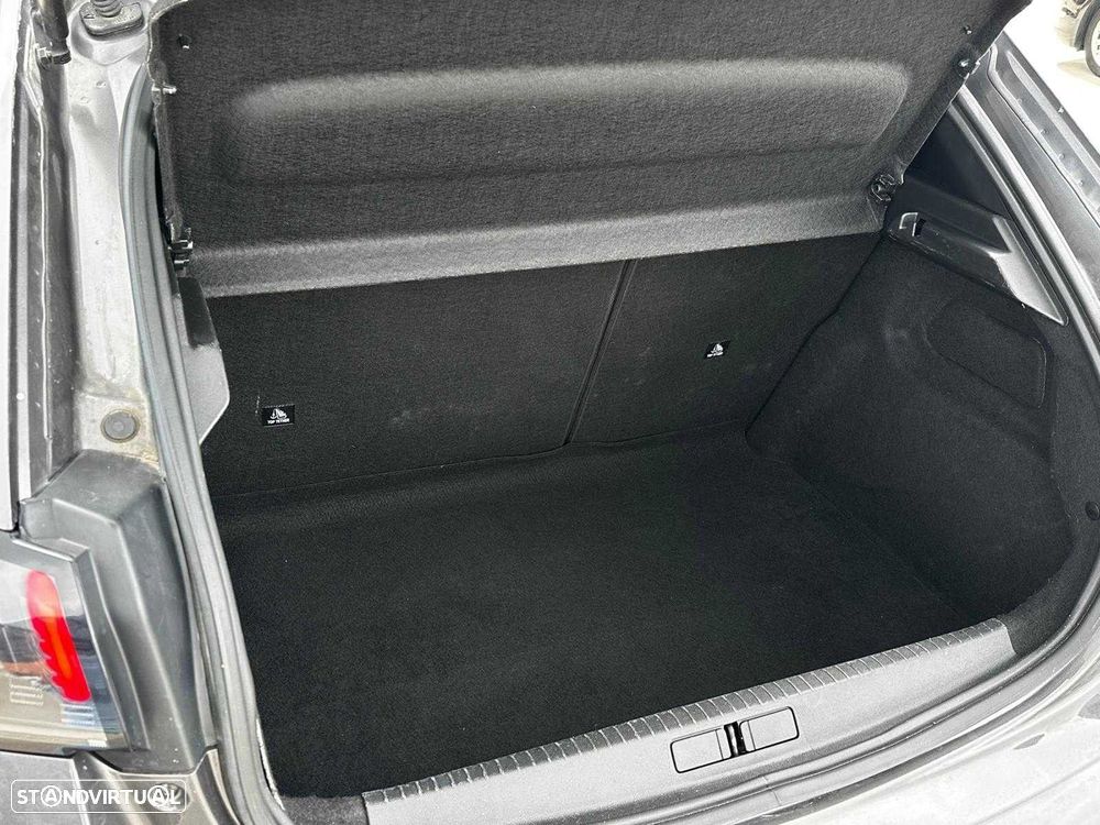 Peugeot 208 1.2 PureTech GT EAT8 - 22