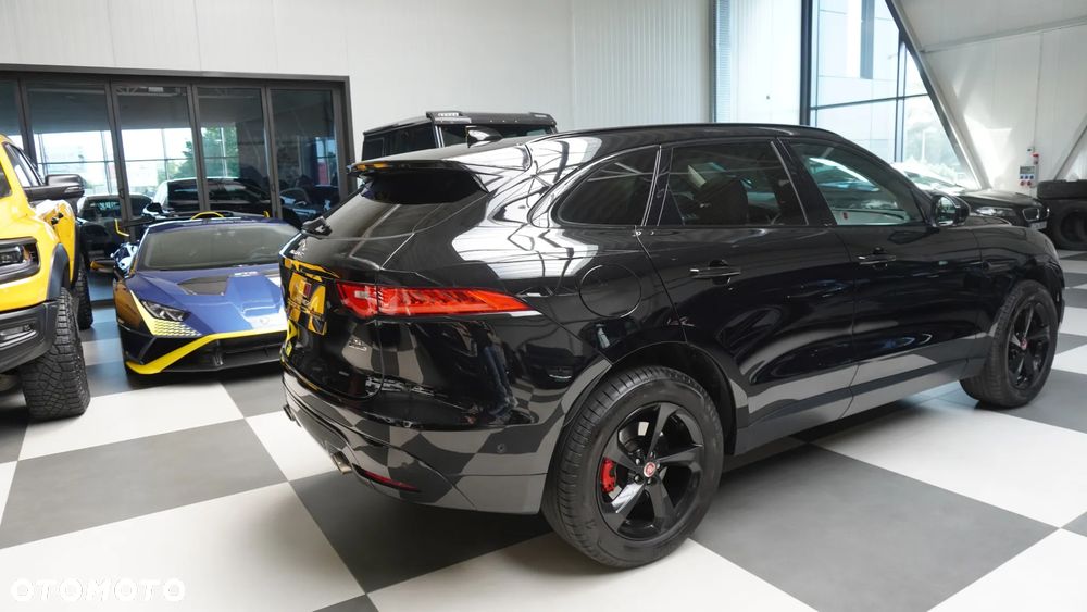 Jaguar F-Pace 2.0 i4P AWD R-Sport - 15