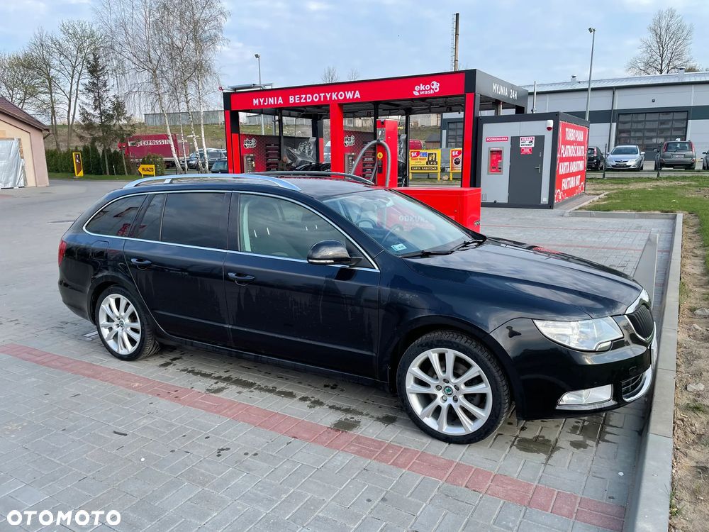 Skoda Superb 1.8 TSI Ambition DSG - 23