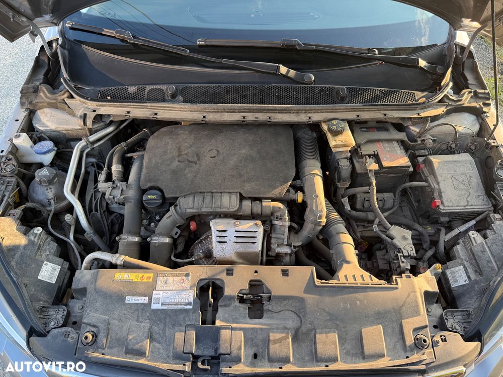 Peugeot 308 1.2 L PureTech Turbo Allure Aut. - 14