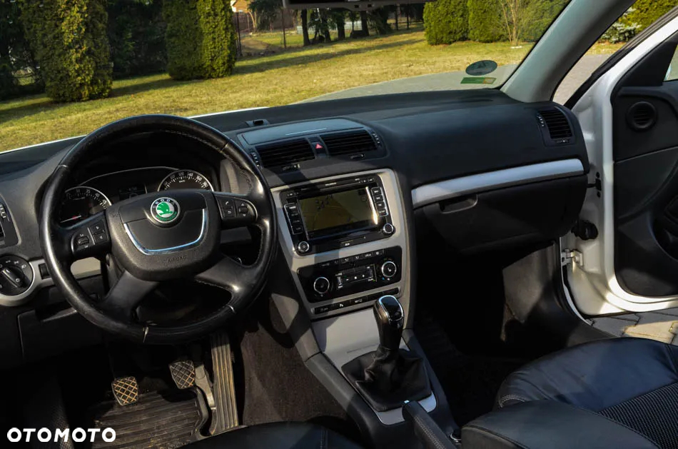 Skoda Octavia Combi 2.0 TDI DPF Sport Edition - 31