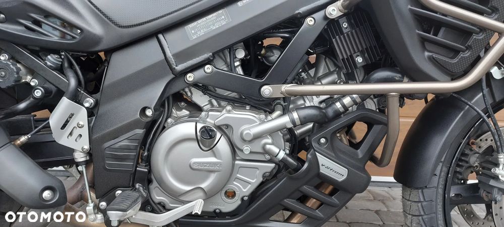 Suzuki V-STROM - 8