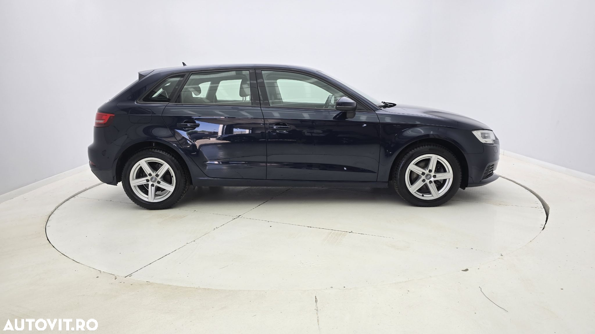 Audi A3 Sportback 1.6 TDI - 5