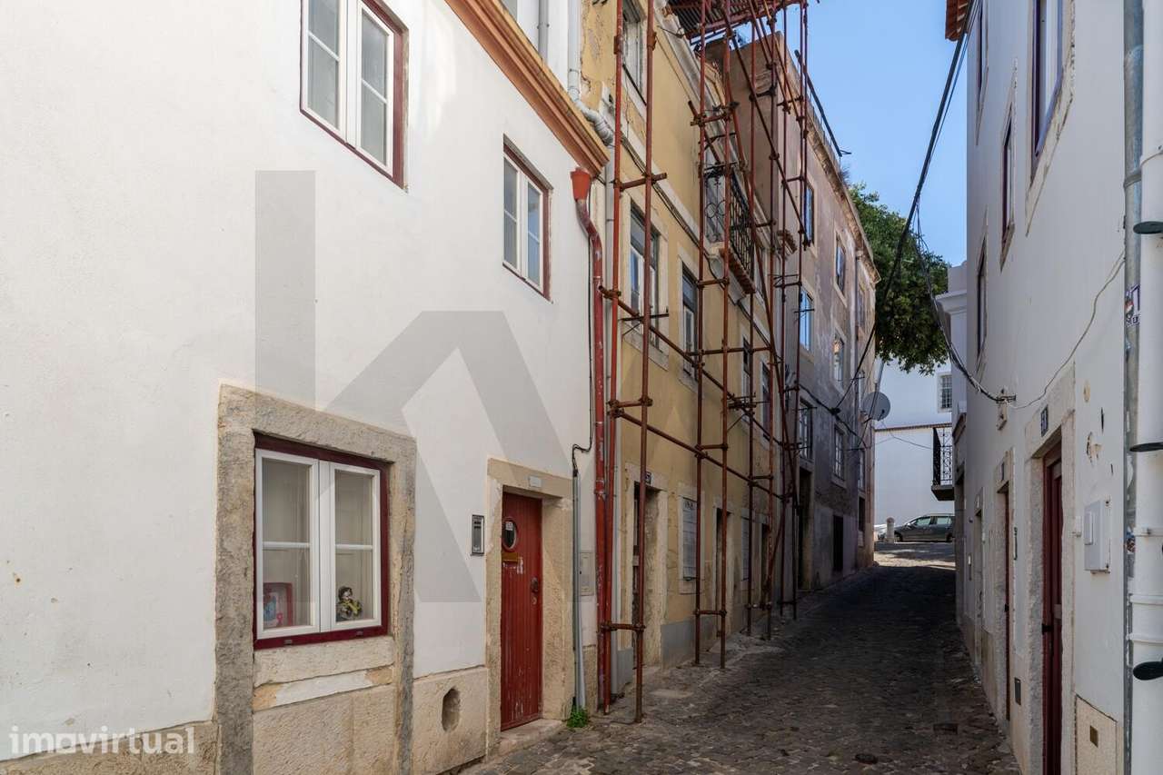 Prédio Histórico para Reabilitação Total no Castelo – Rua do Recolhime - Grande imagem: 2/17