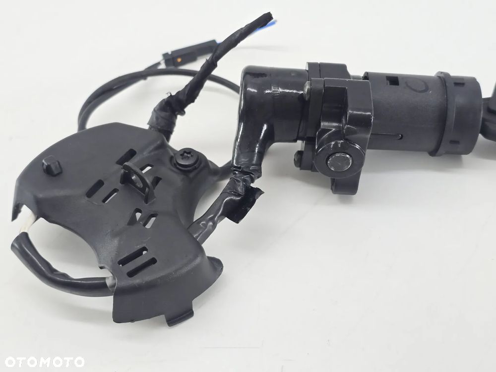 STACYJKA KLUCZYK ZAMEK MODUL KOMPUTER WLEW  TRIUMPH SCRAMBLER 400 SPEED - 17