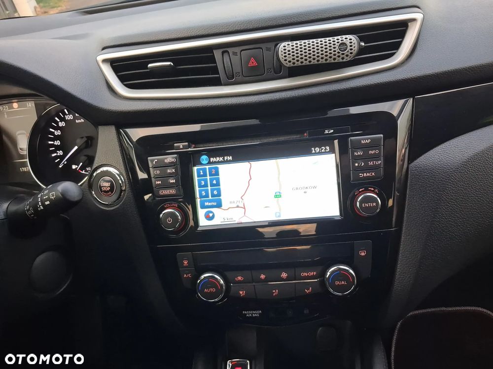 Nissan Qashqai 1.5 dCi Visia - 14