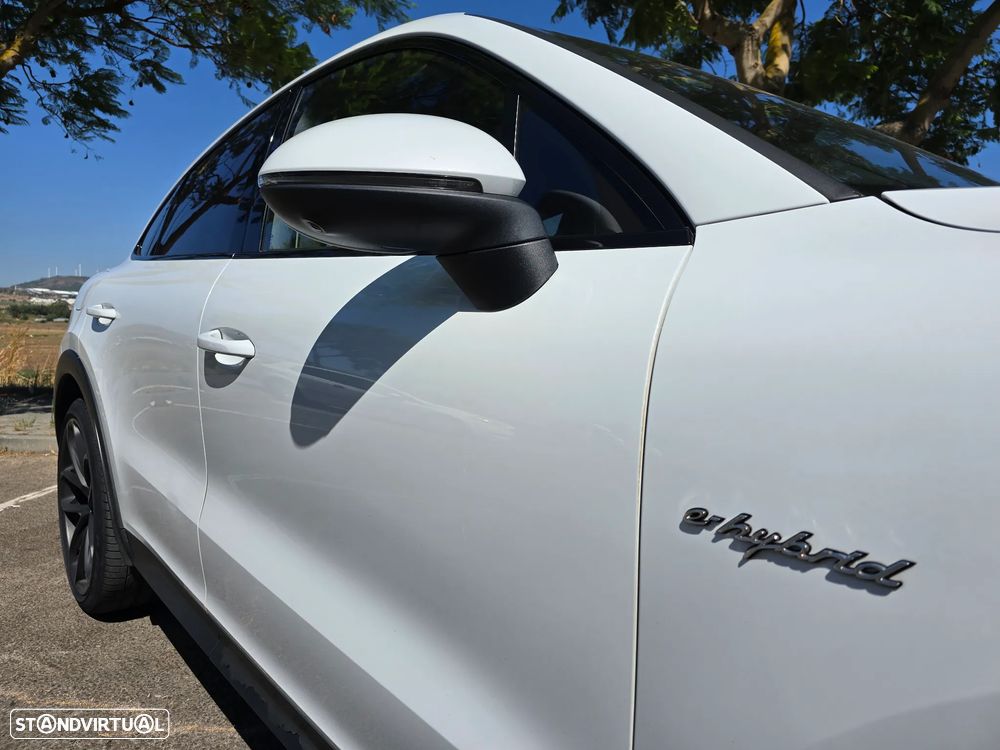 Porsche Cayenne Coupé E-Hybrid - 12