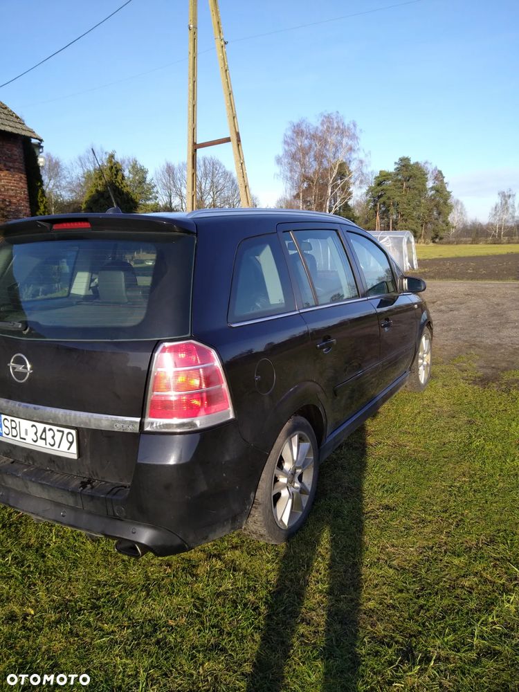 Opel Zafira OPC - 7