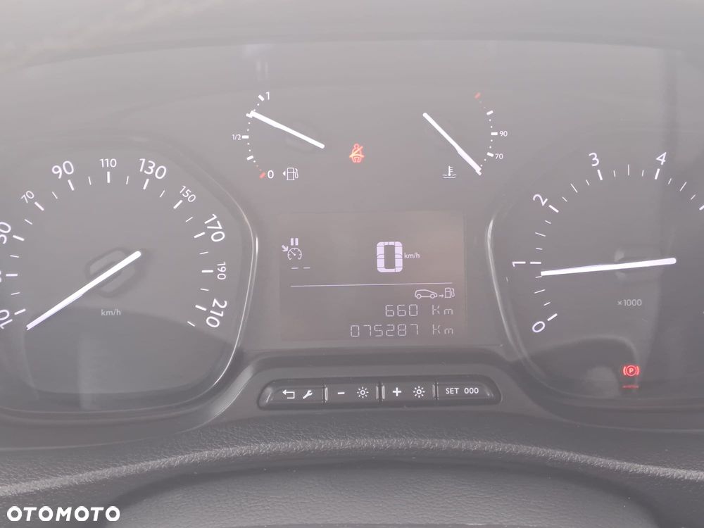 Fiat Scudo | 6 osób |  Kamera cofania | Krajowy | Niski przebieg - 9