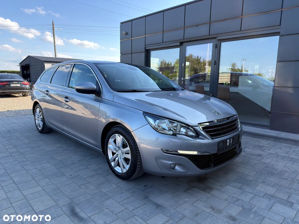 Peugeot 308 1.6 BlueHDi Allure S&S - 11