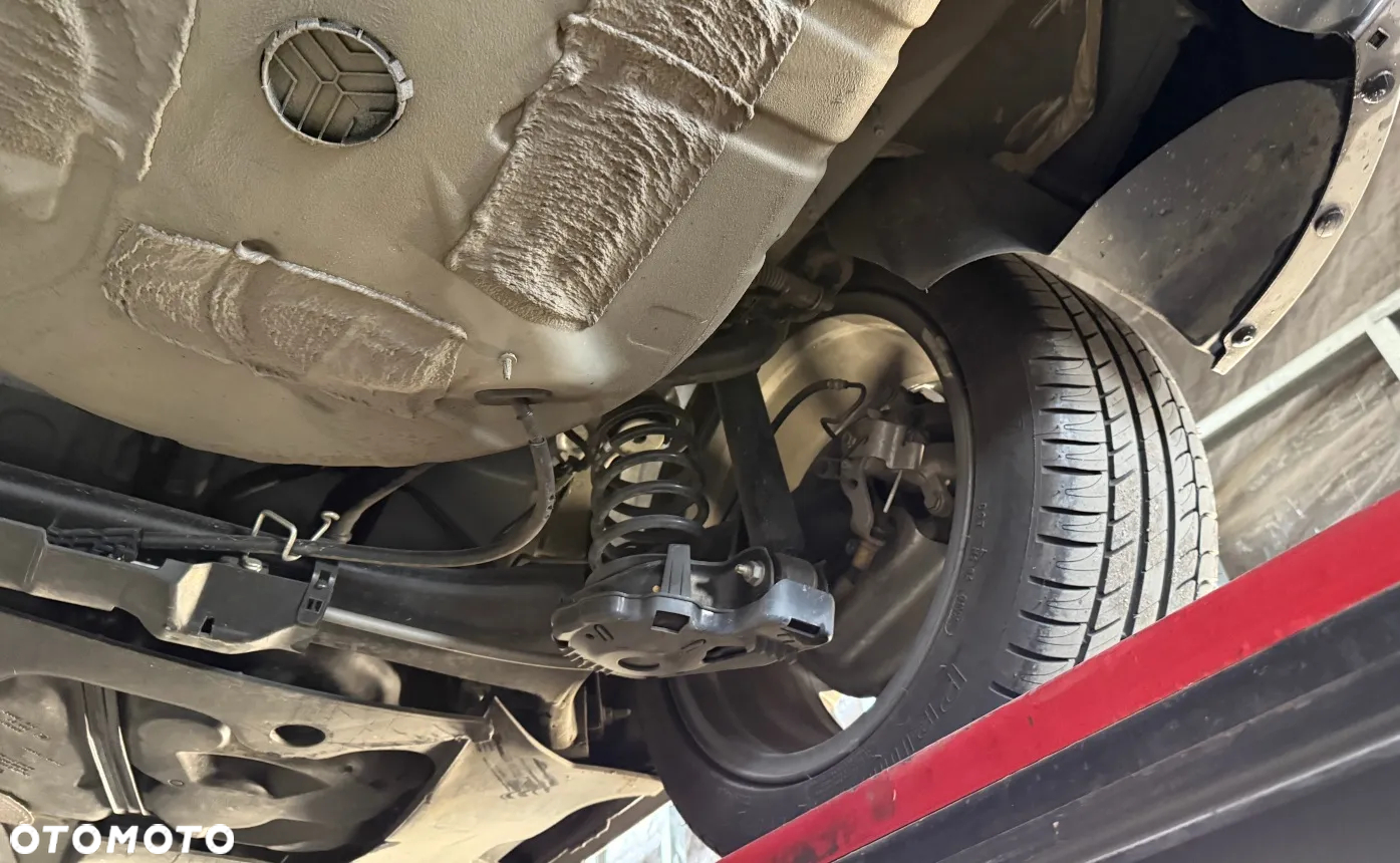 Citroën C4 PureTech 130 Stop&Start EAT8 SHINE - 34