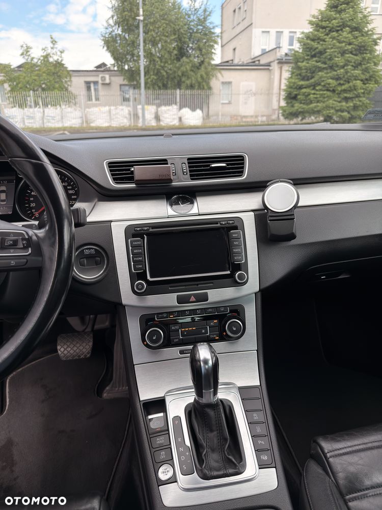 Volkswagen Passat 2.0 TDI DPF Highline DSG - 24