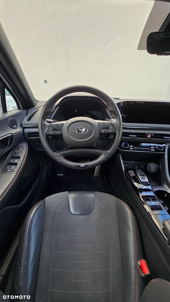 Hyundai Sonata - 22