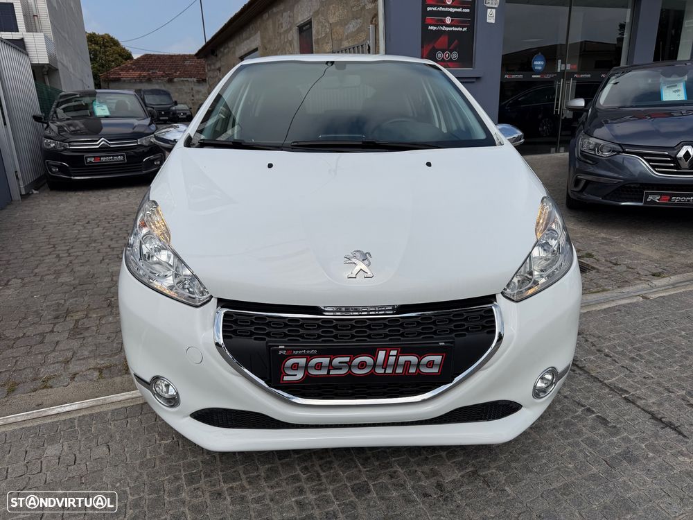 Peugeot 208 82 VTI Style — fotografia 4