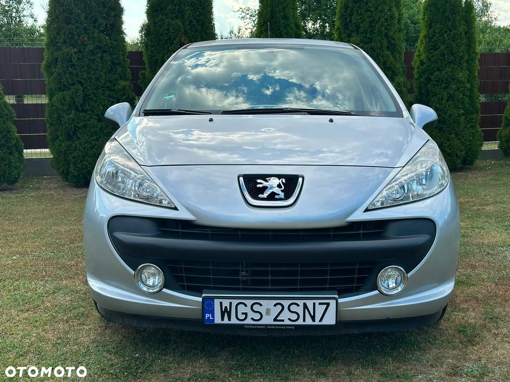 Peugeot 207 - 10