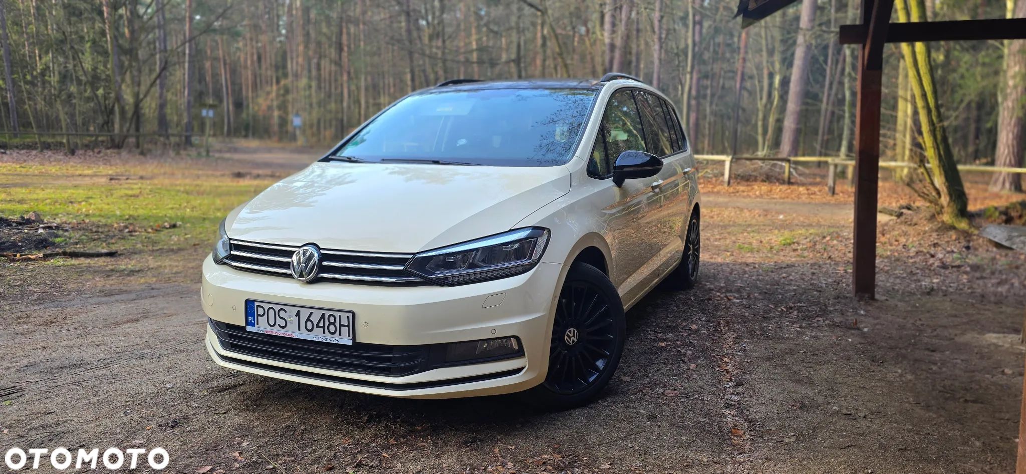 Volkswagen Touran - 1