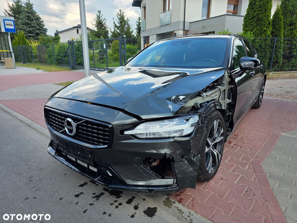 Volvo S60 B4 B R-Design - 6