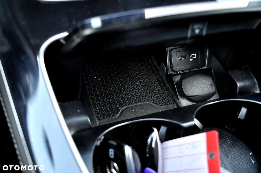 Mercedes-Benz Klasa E 220 d 9G-TRONIC - 33