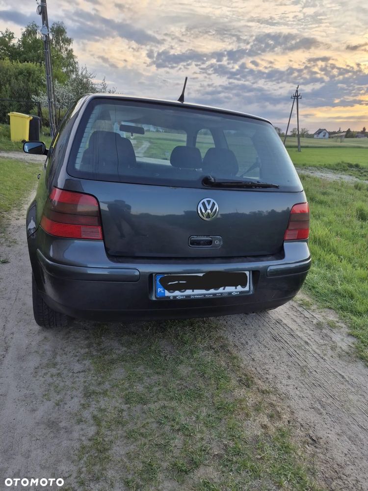Volkswagen Golf 1.9 TDI Basis - 2