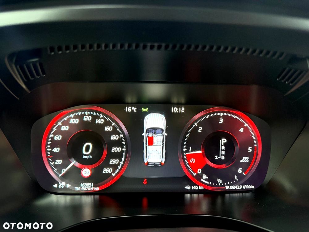 Volvo XC 60 D4 AWD Geartronic RDesign - 18
