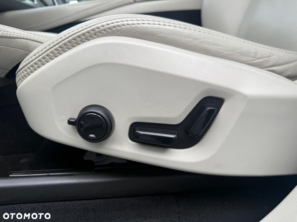 Volvo XC 90 - 13