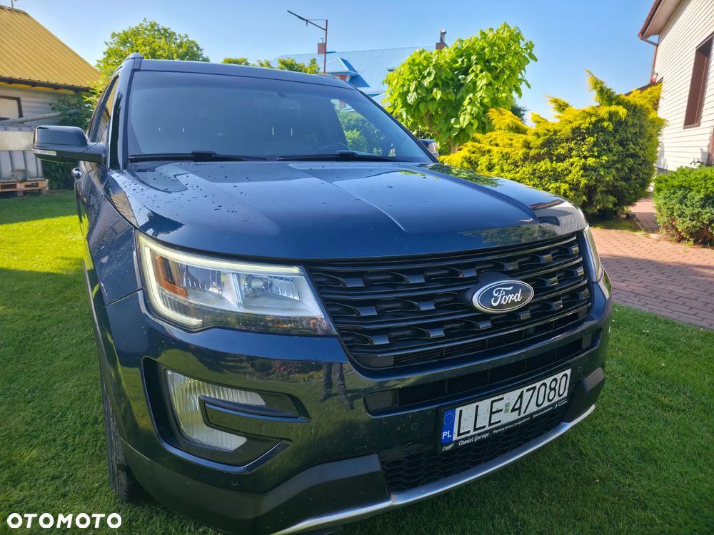 Ford Explorer - 2