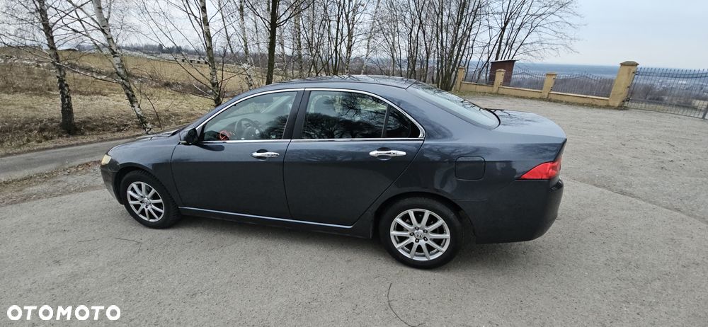 Honda Accord 2.0 Comfort - 4