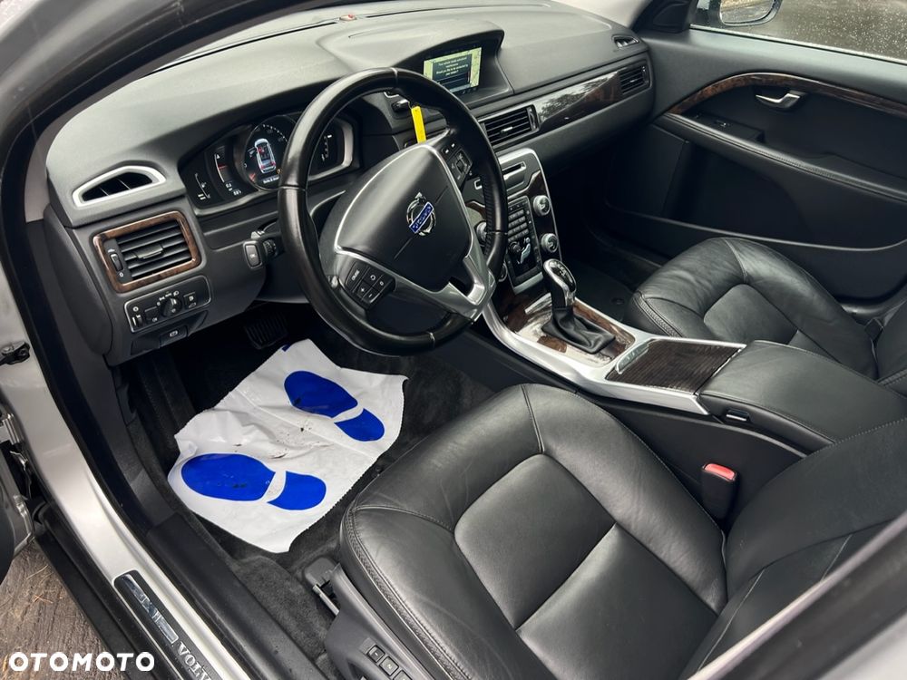 Volvo XC 70 - 21