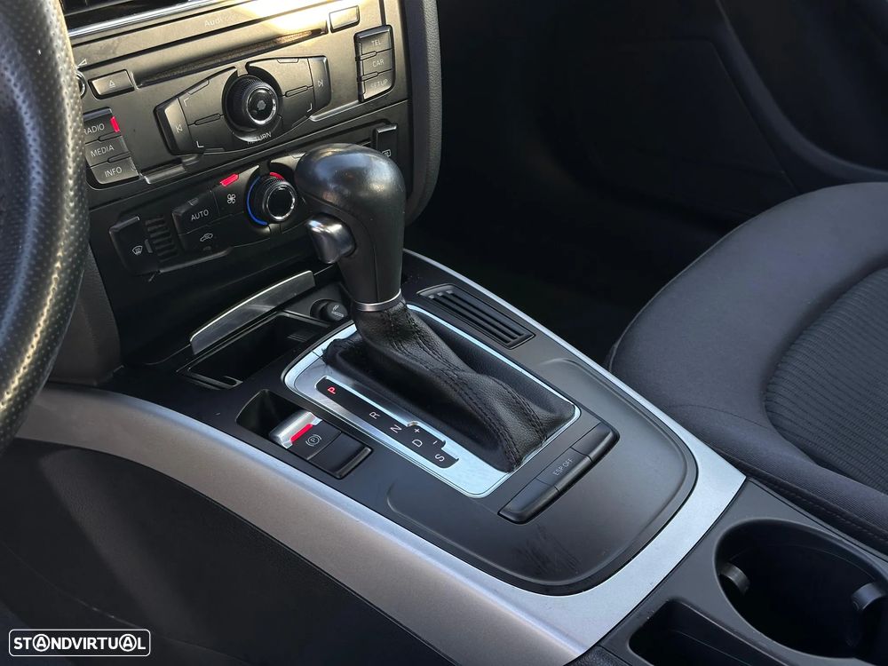 Audi A4 Avant 2.0 TDI Multitronic - 6