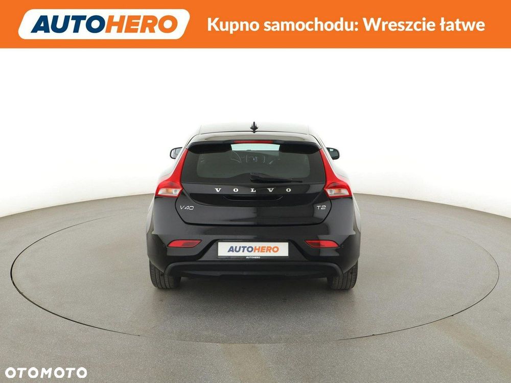 Volvo V40 T2 Momentum - 7