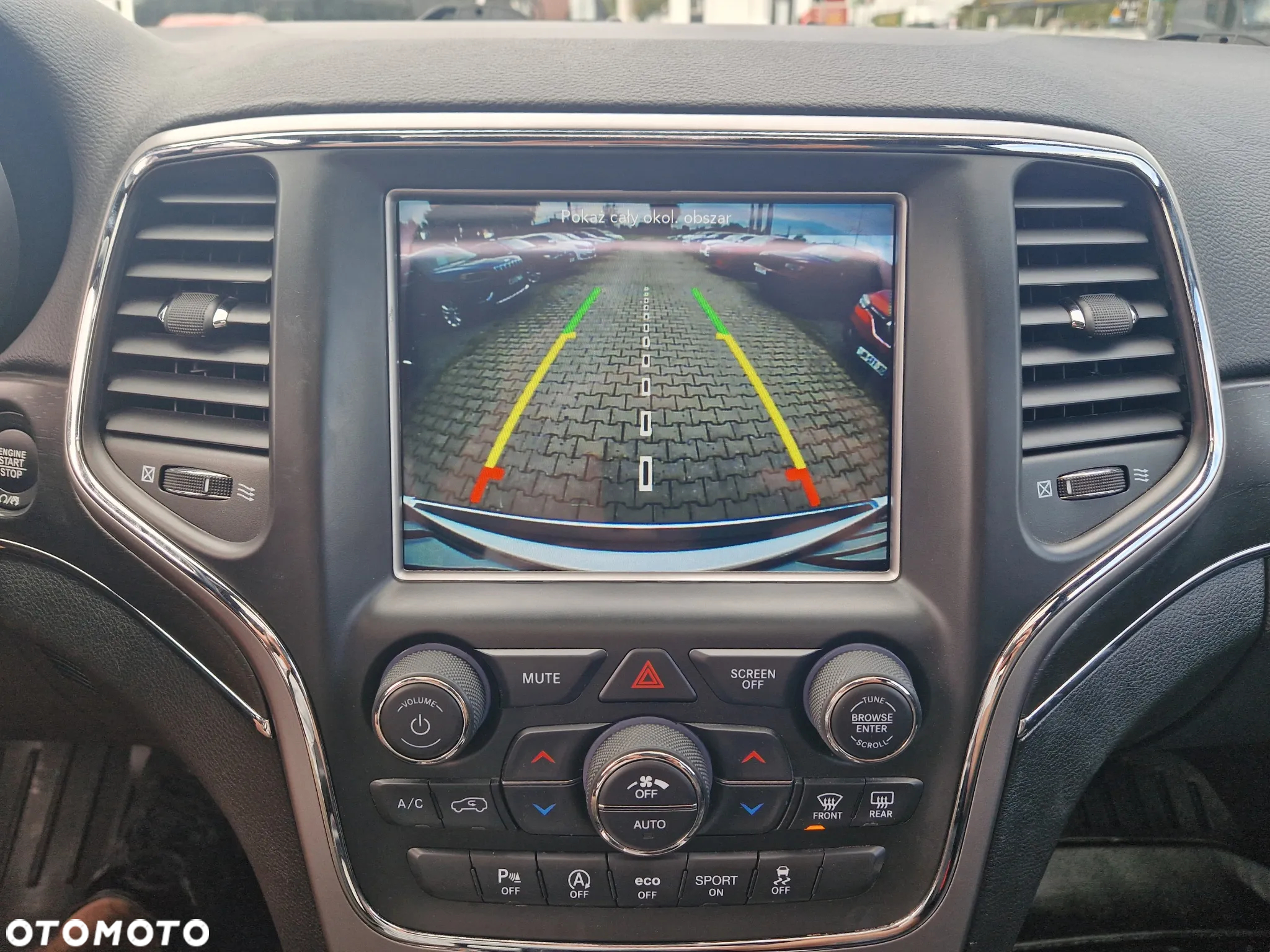 Jeep Grand Cherokee - 20
